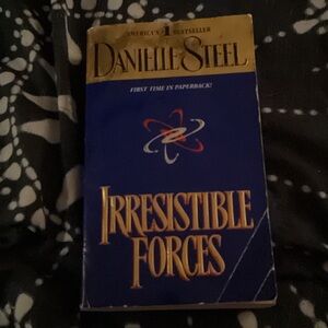 Danielle Steel 'Irresistible Forces' Paperback